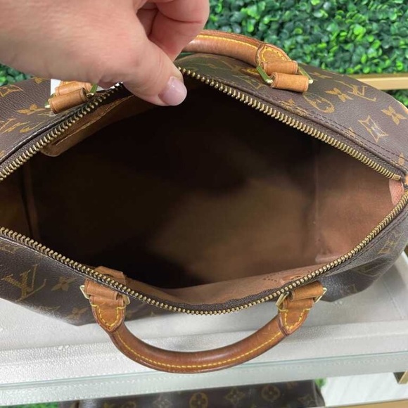 LV Speedy 30 - Picture 3 of 6